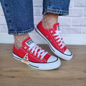 ⭐Converse Chuck Taylor All Star Low Size 6.5 Women's shoes Sneakers Red M9696C